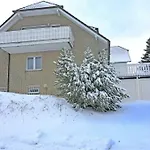 Benedenappartement In Winterberg Met Uitzicht En Balkon