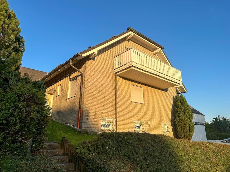 Benedenappartement In Met Uitzicht En Balkon Winterberg